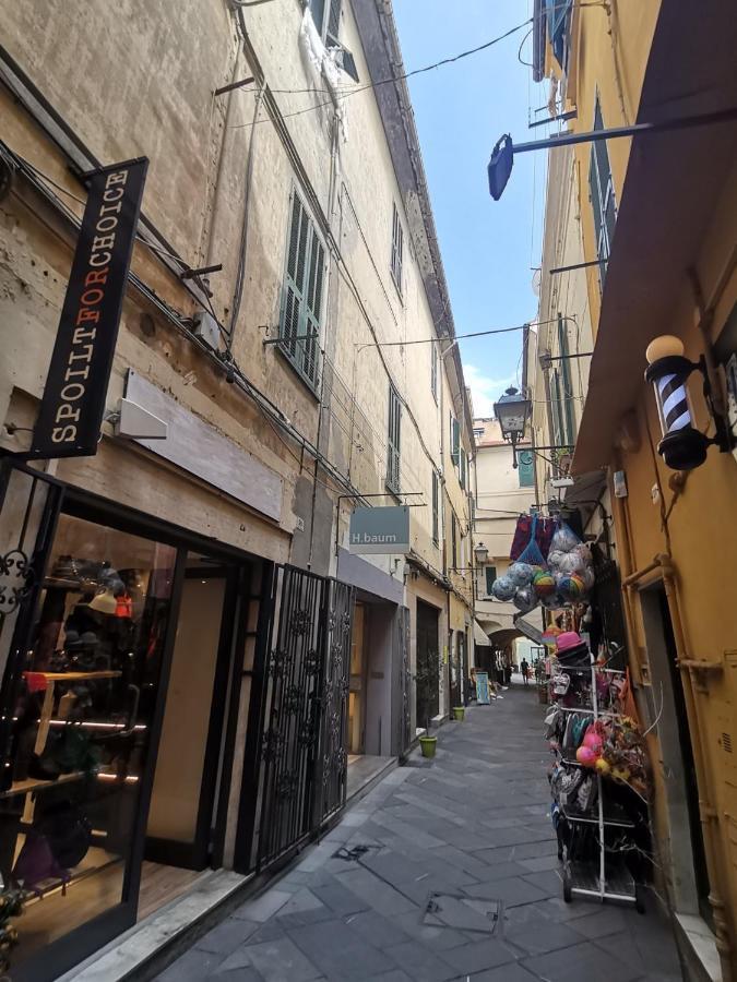 Da Amente Apartment Alassio Bagian luar foto