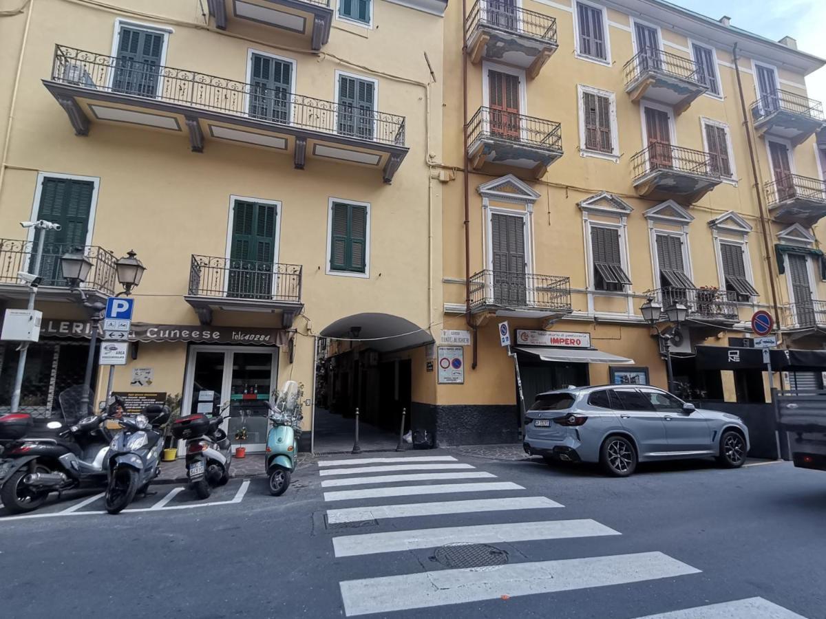 Da Amente Apartment Alassio Bagian luar foto
